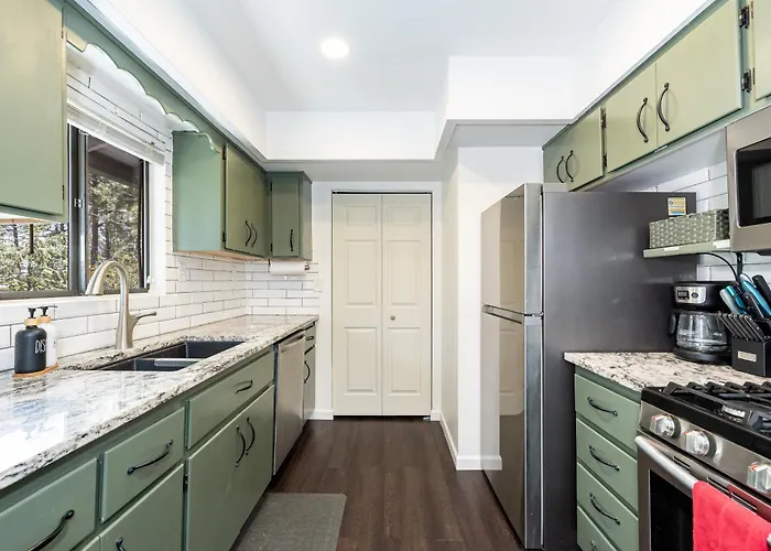 Holiday home Chic Flagstaff Oasis: 5 Bedrooms & Fenced For Pets *