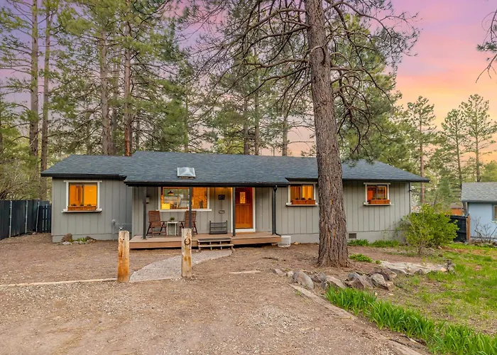 Holiday home Chic Flagstaff Oasis: 5 Bedrooms & Fenced For Pets *